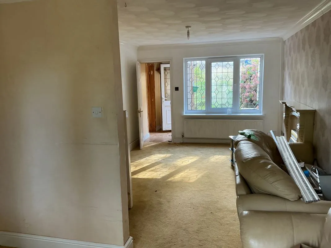 Glanymor Park, Swansea, SA4 6UQ - Online Auctions