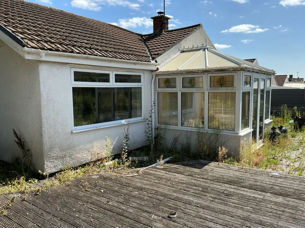 Gorseinon, Swansea, SA4 4LS - Online Auctions