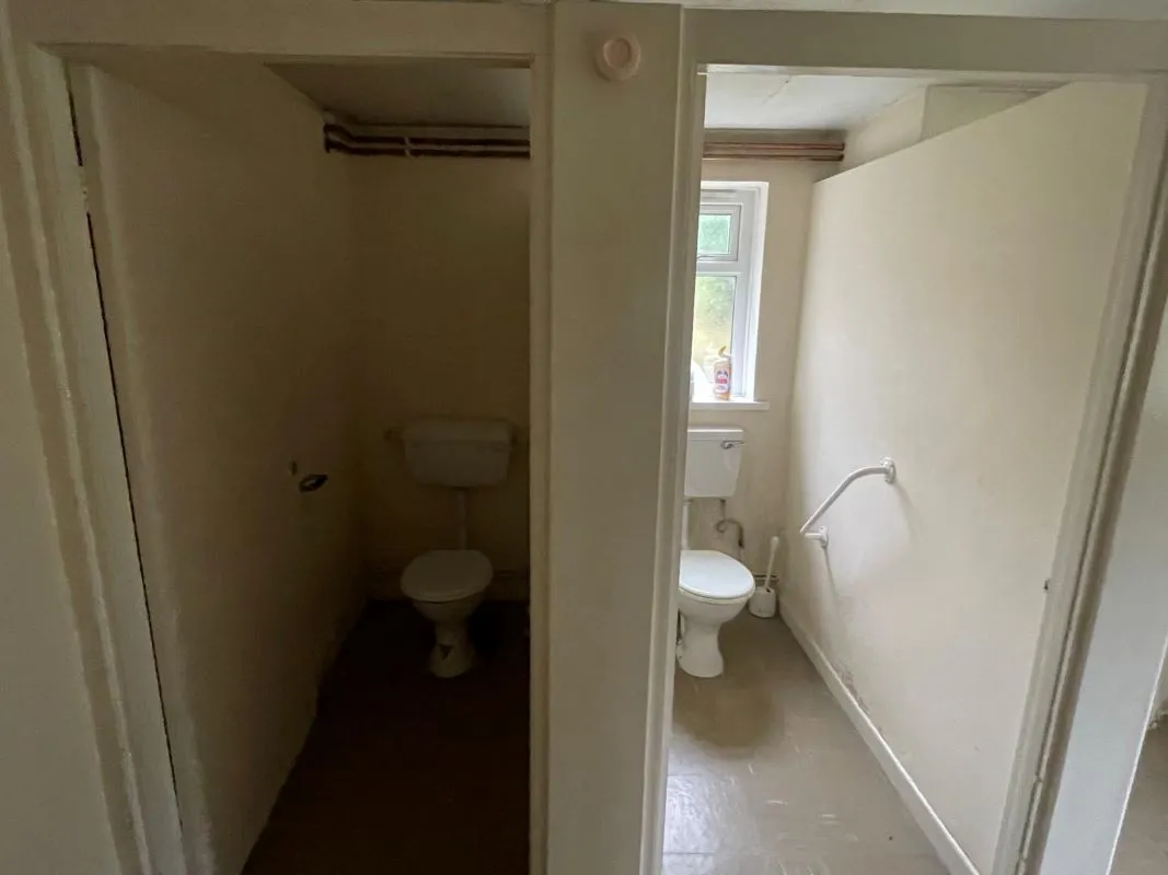 High Street, Sennybridge, Powys, LD3 8PG - Online Auctions