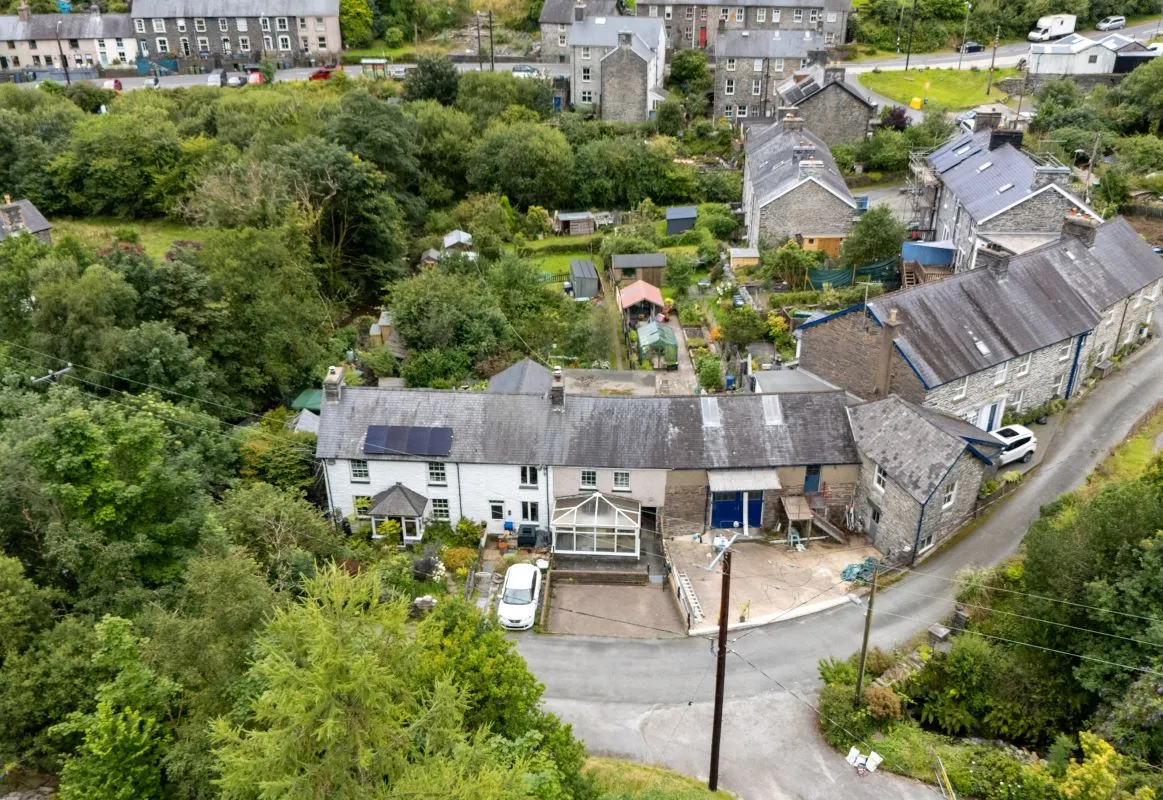 Upper Corris, Machynlleth, Powys, SY20 9BY - Online Auctions