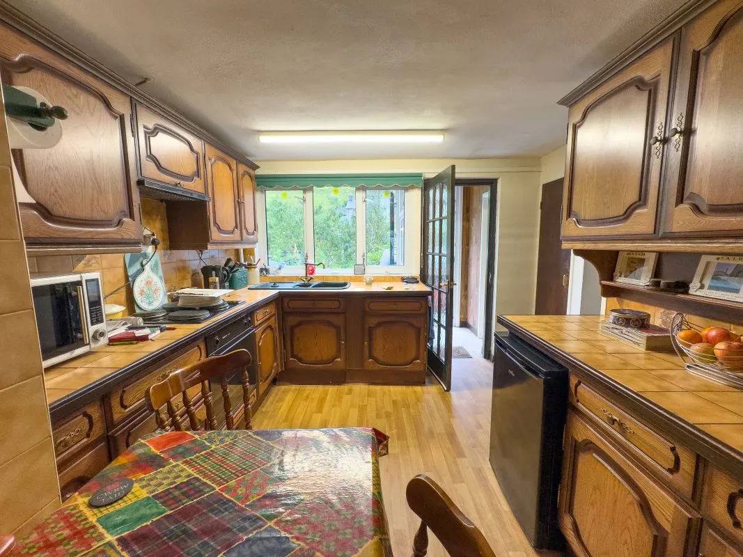 Upper Corris, Machynlleth, Powys, SY20 9BY - Online Auctions