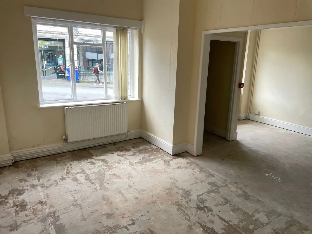 Sunnycroft, Llandrindod Wells, Powys, LD1 5HU - Online Auctions
