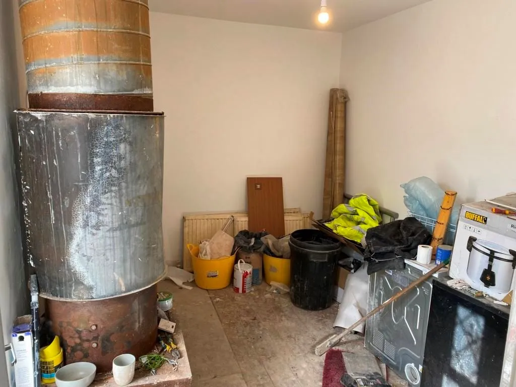 De Winton Street, Tonypandy, Rhondda Cynon Taff, CF40 2QX - Online Auctions