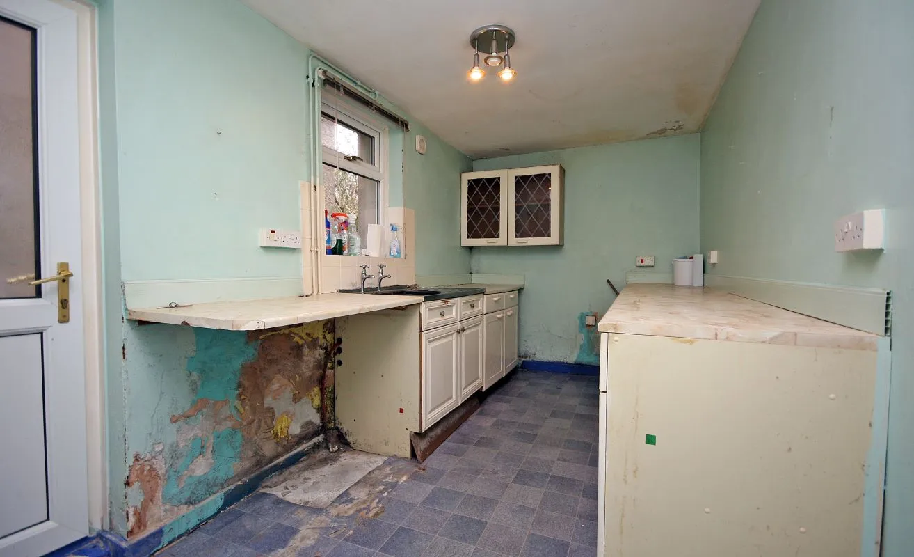 Penygroes, Caernarfon, Gwynedd, LL54 6NG - Online Auctions