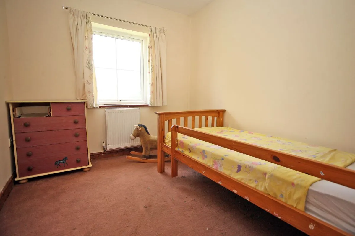Llantrisant, Holyhead, Gwynedd, LL65 4TN - Online Auctions