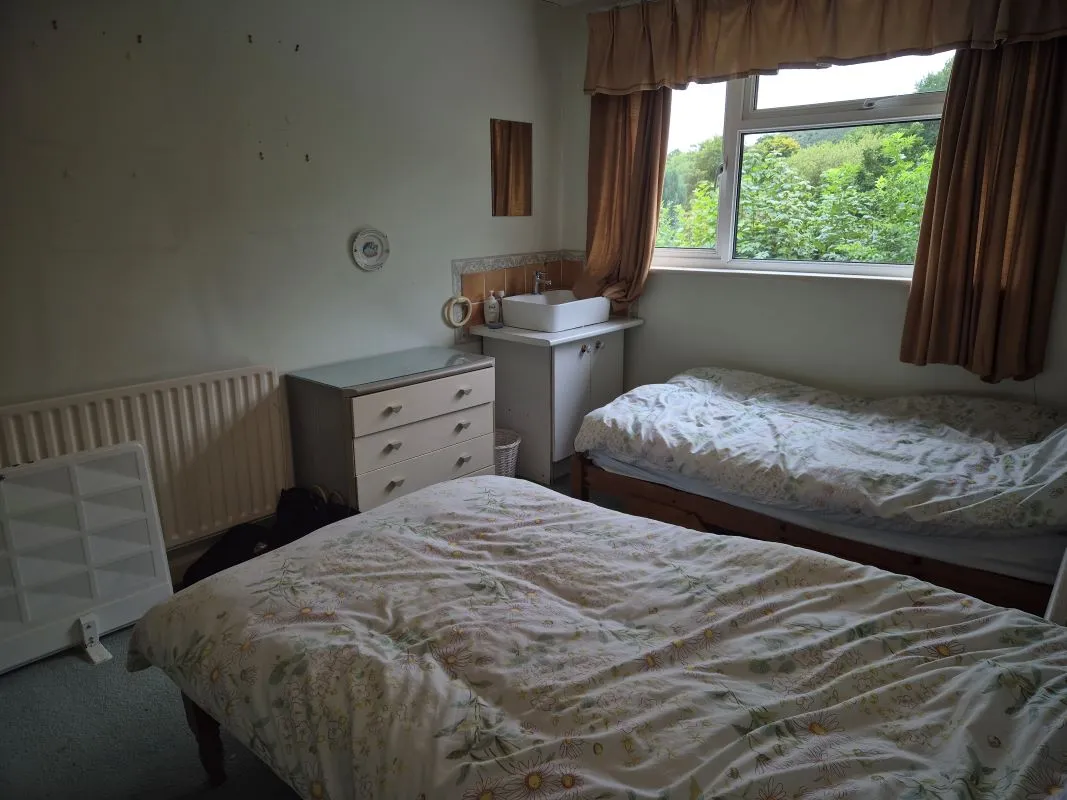 Talywern, Machynlleth, Powys, SY20 8NY - Online Auctions