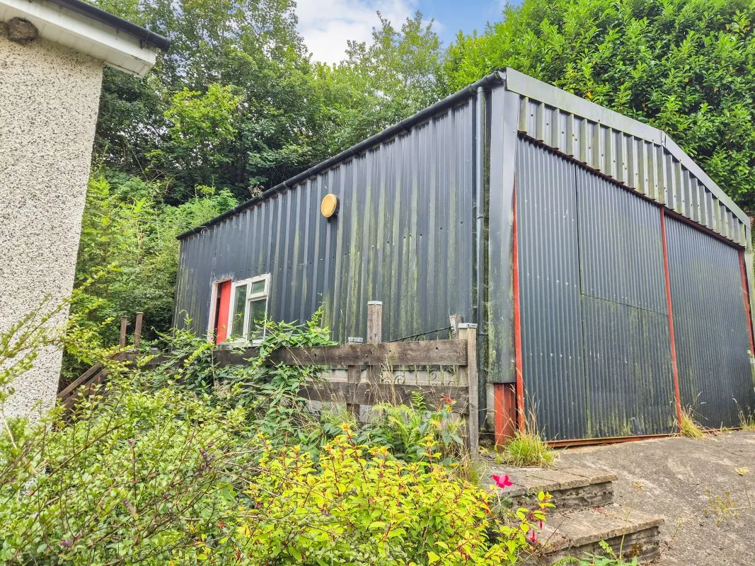 Talywern, Machynlleth, Powys, SY20 8NY - Online Auctions