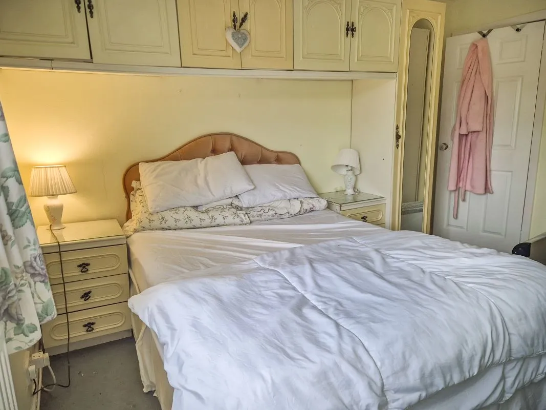 Talywern, Machynlleth, Powys, SY20 8NY - Online Auctions