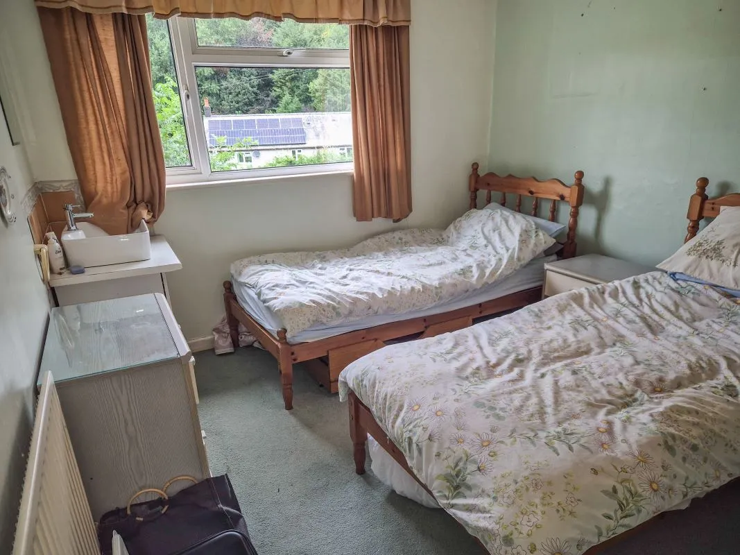 Talywern, Machynlleth, Powys, SY20 8NY - Online Auctions