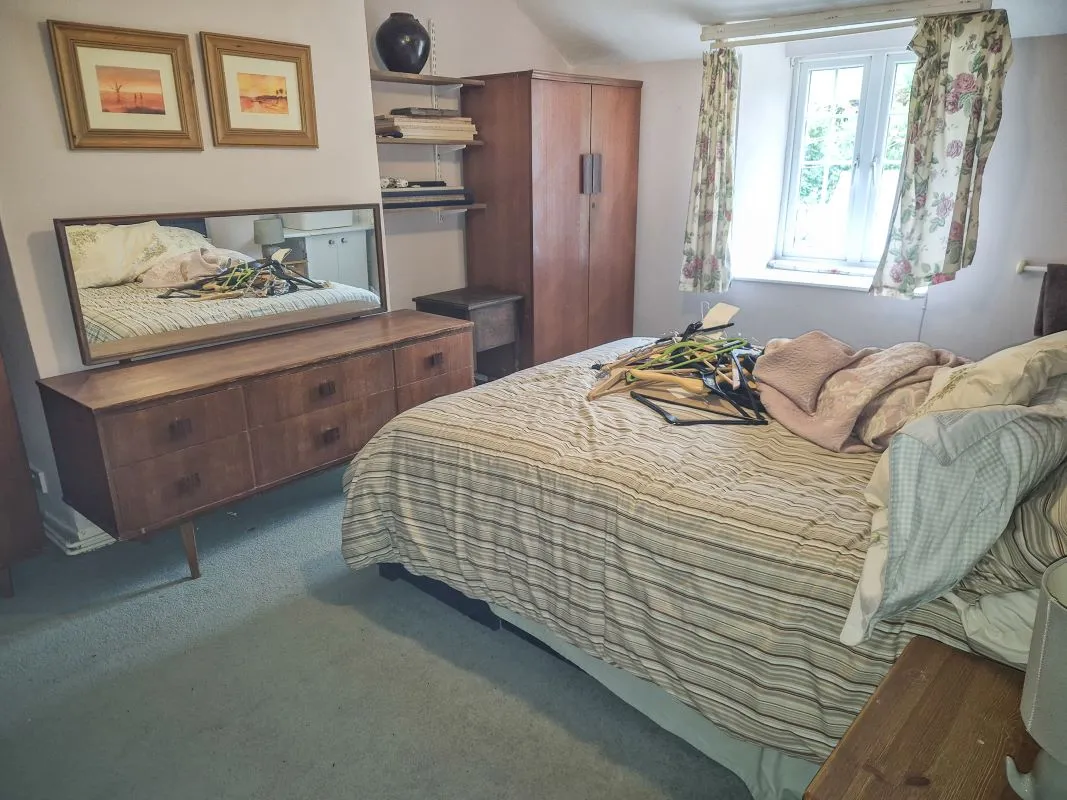 Talywern, Machynlleth, Powys, SY20 8NY - Online Auctions