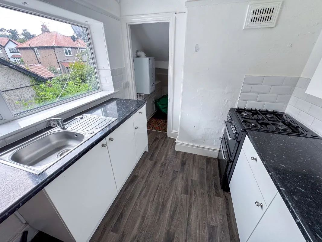 Llandudno, Gwynedd, LL30 1UN - Online Auctions