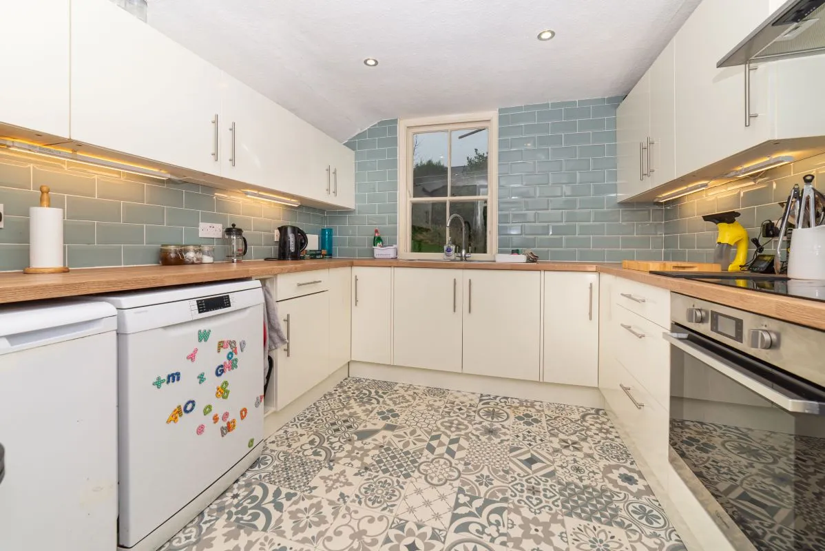 Talwrn, Llangefni, Gwynedd, LL77 7TD - Online Auctions
