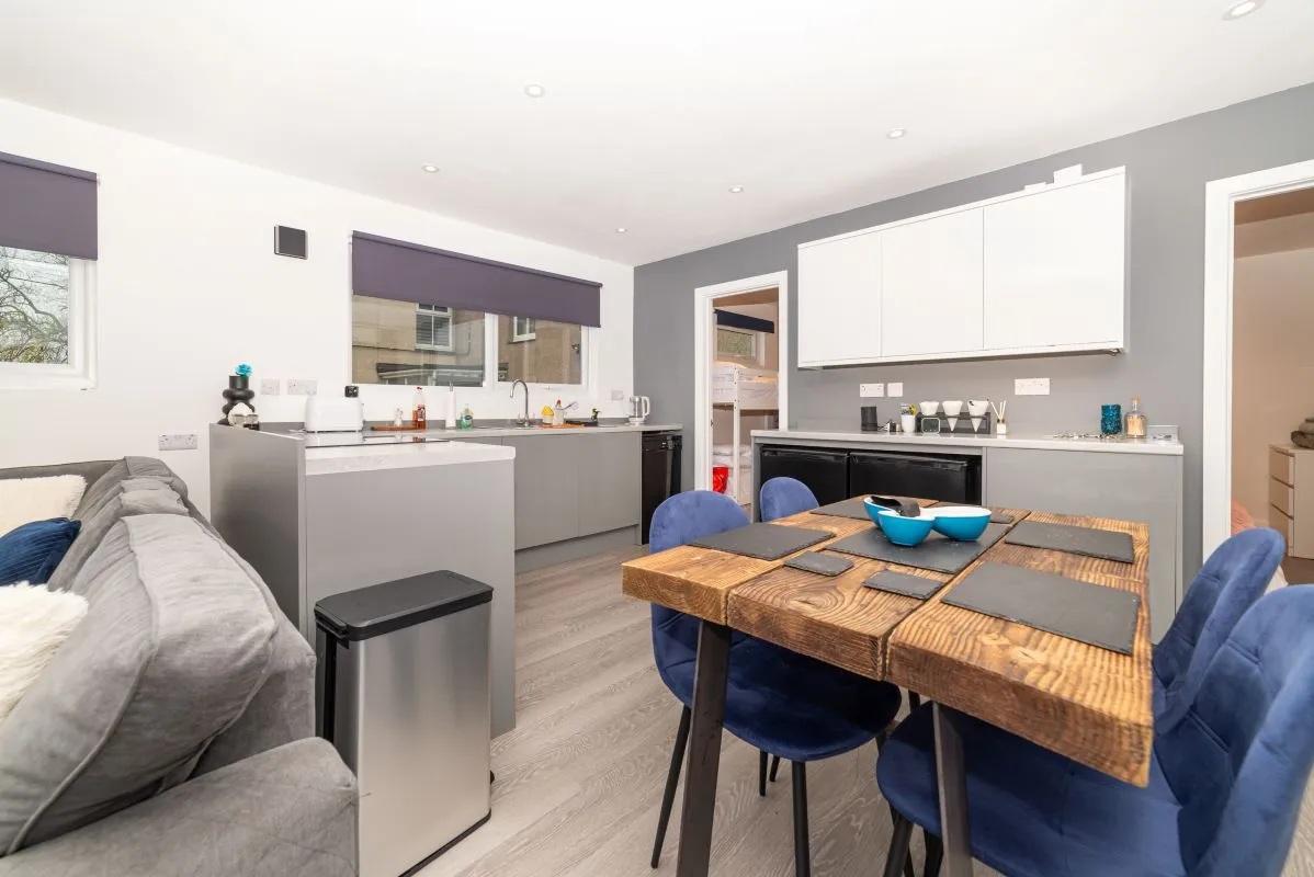 Talwrn, Llangefni, Gwynedd, LL77 7TD - Online Auctions