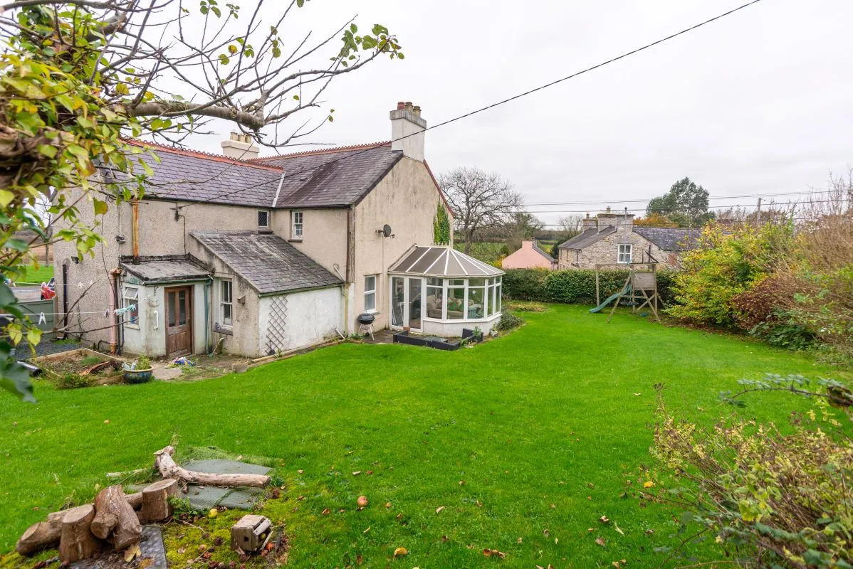 Talwrn, Llangefni, Gwynedd, LL77 7TD - Online Auctions