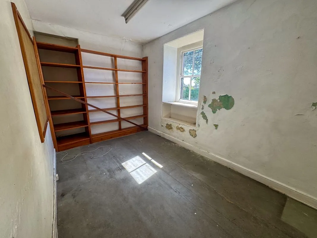 Pwllheli, Gwynedd, LL53 5DE - Online Auctions