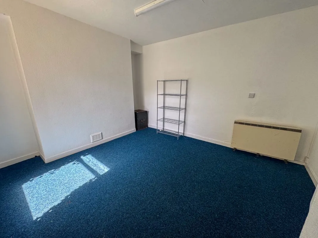 Pwllheli, Gwynedd, LL53 5DE - Online Auctions
