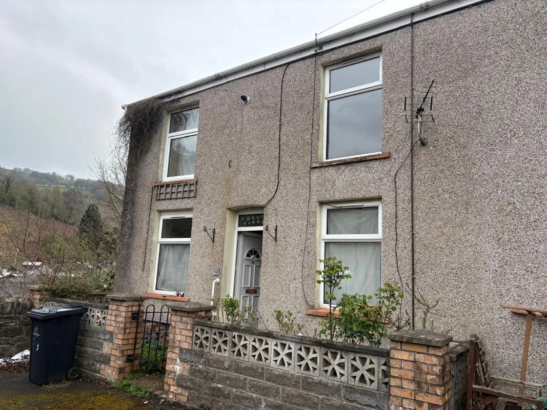 Llanhilleth, Abertillery, Blaenau Gwent, NP13 2RE - Online Auctions