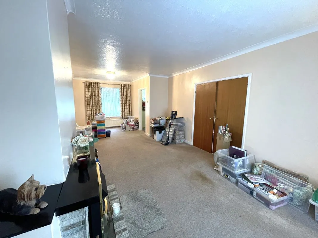 Salisbury Road, Abercynon, Mid Glamorgan, CF45 4NU - Online Auctions