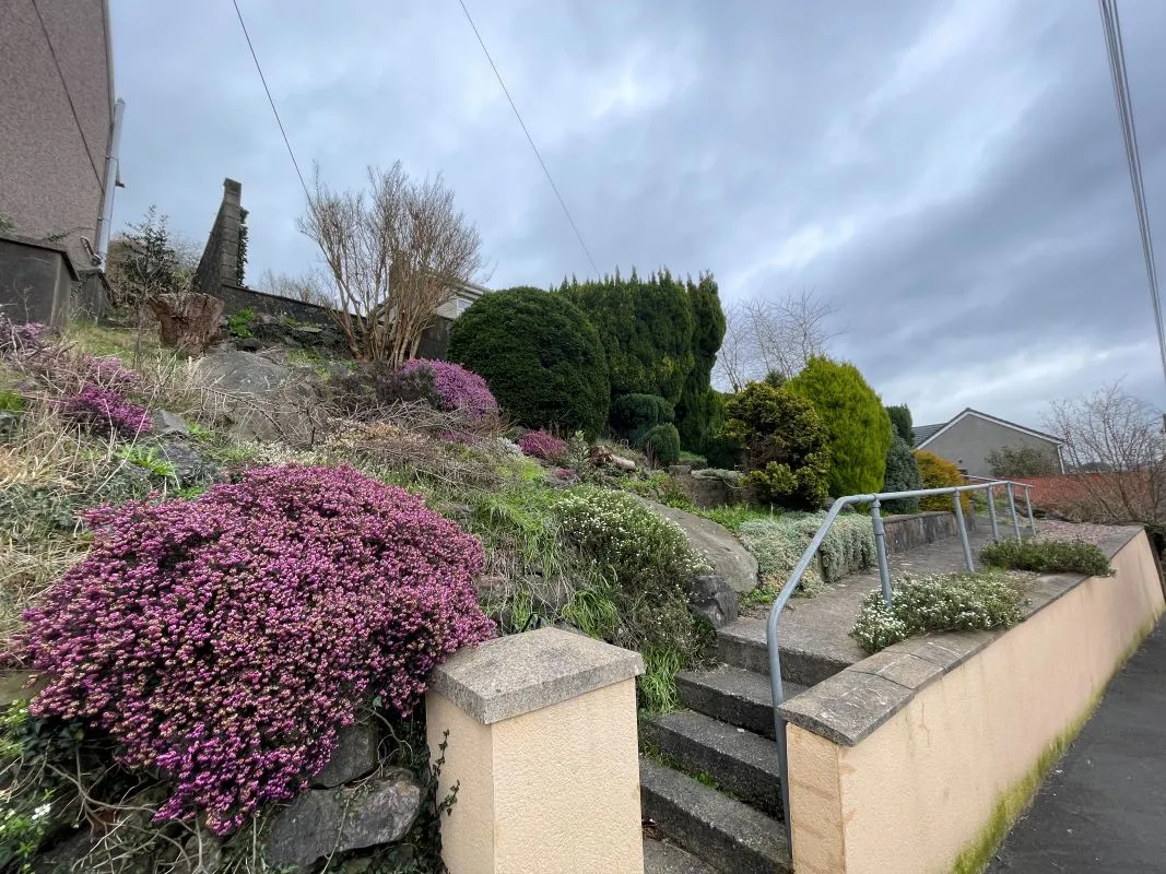Salisbury Road, Abercynon, Mid Glamorgan, CF45 4NU - Online Auctions