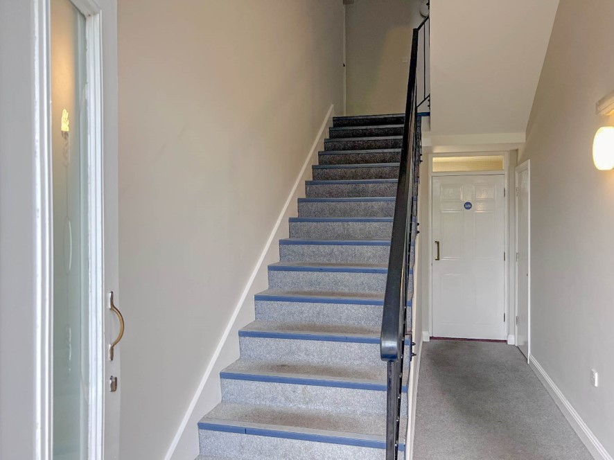 Property for Auction in Bedfordshire and Buckinghamshire - 18 Knaresborough Court, Bletchley, Milton Keynes, Buckinghamshire