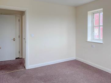 Property for Auction in Bedfordshire and Buckinghamshire - 18 Knaresborough Court, Bletchley, Milton Keynes, Buckinghamshire