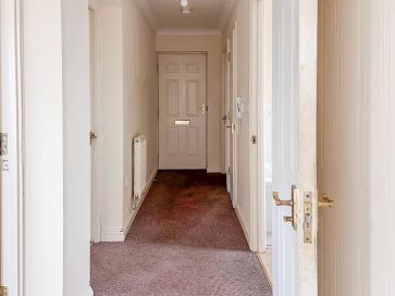 Property for Auction in Bedfordshire and Buckinghamshire - 18 Knaresborough Court, Bletchley, Milton Keynes, Buckinghamshire