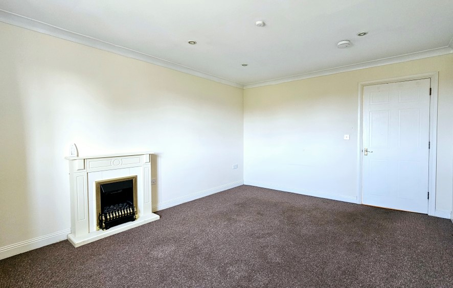 Property for Auction in Bedfordshire and Buckinghamshire - 18 Knaresborough Court, Bletchley, Milton Keynes, Buckinghamshire