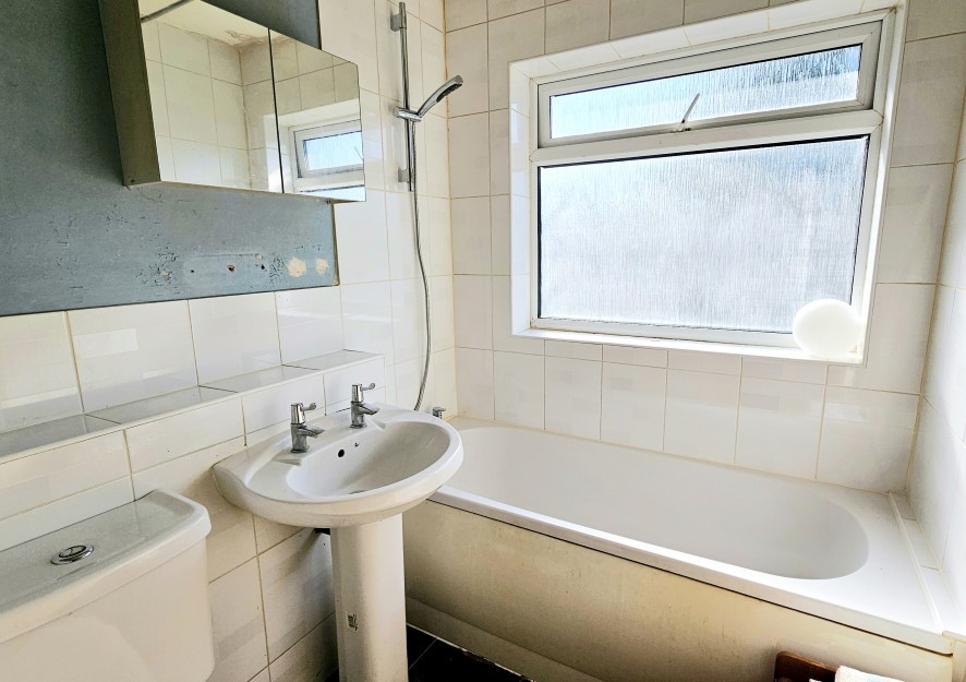 Property for Auction in Bedfordshire and Buckinghamshire -