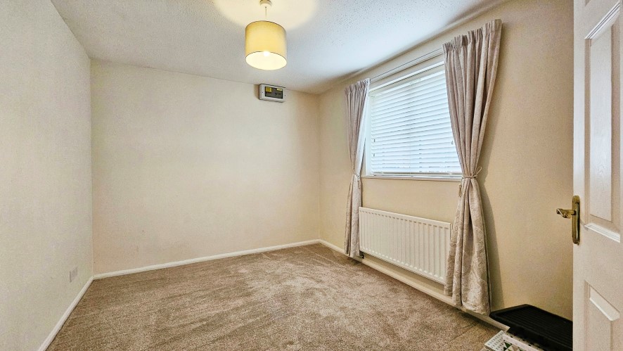 Property for Auction in Bedfordshire and Buckinghamshire - 20 Blaydon Close, Bletchley, Milton Keynes MK3 5LS