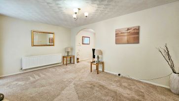 Property for Auction in Bedfordshire and Buckinghamshire - 20 Blaydon Close, Bletchley, Milton Keynes MK3 5LS