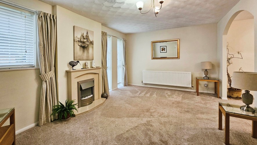 Property for Auction in Bedfordshire and Buckinghamshire - 20 Blaydon Close, Bletchley, Milton Keynes MK3 5LS