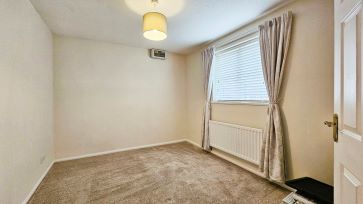 Property for Auction in Bedfordshire and Buckinghamshire - 20 Blaydon Close, Bletchley, Milton Keynes MK3 5LS