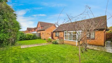 Property for Auction in Bedfordshire and Buckinghamshire - 20 Blaydon Close, Bletchley, Milton Keynes MK3 5LS