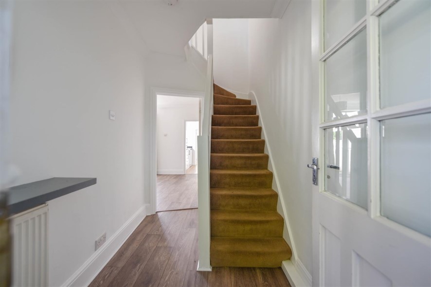 Property for Auction in Bedfordshire and Buckinghamshire - 7 Austin Villas, Woodside Road, Watford, Hertfordshire WD25 0GD