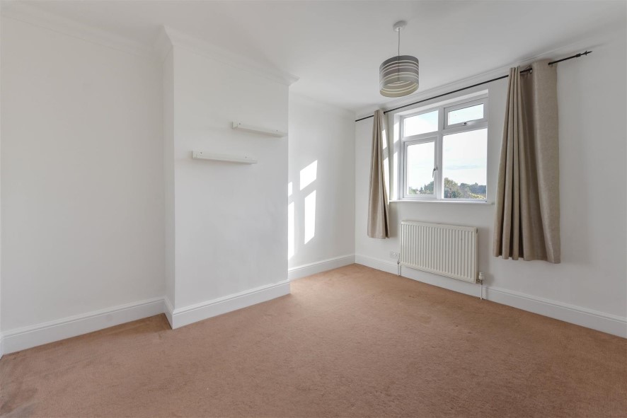 Property for Auction in Bedfordshire and Buckinghamshire - 7 Austin Villas, Woodside Road, Watford, Hertfordshire WD25 0GD