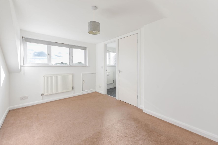 Property for Auction in Bedfordshire and Buckinghamshire - 7 Austin Villas, Woodside Road, Watford, Hertfordshire WD25 0GD