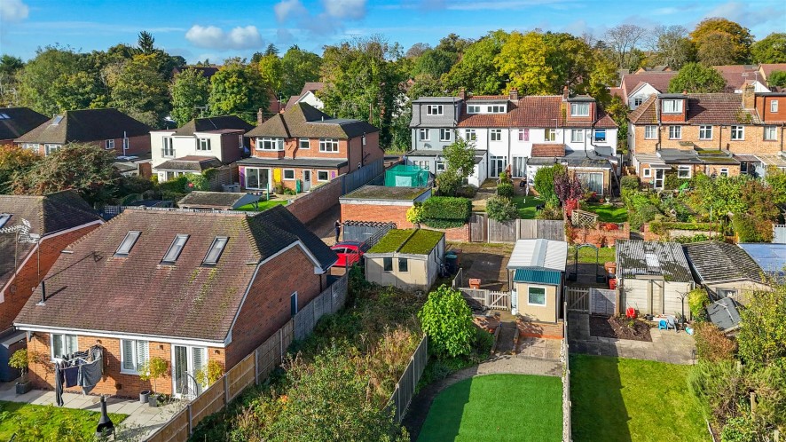 Property for Auction in Bedfordshire and Buckinghamshire - 7 Austin Villas, Woodside Road, Watford, Hertfordshire WD25 0GD