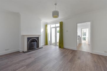 Property for Auction in Bedfordshire and Buckinghamshire - 7 Austin Villas, Woodside Road, Watford, Hertfordshire WD25 0GD