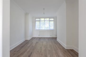 Property for Auction in Bedfordshire and Buckinghamshire - 7 Austin Villas, Woodside Road, Watford, Hertfordshire WD25 0GD