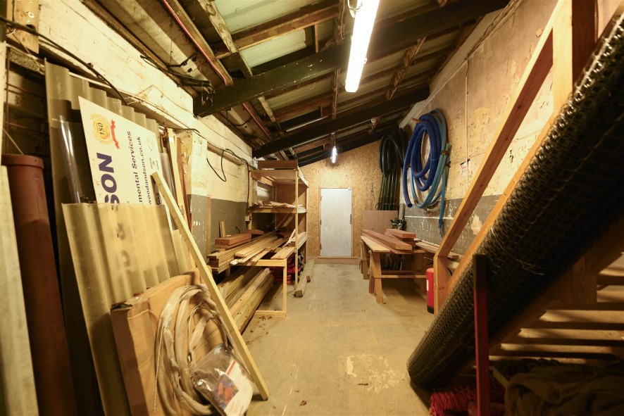 Property for Auction in Bedfordshire and Buckinghamshire - 1 London Road, Luton, Bedfordshire