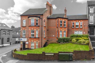 Property for Auction in Bedfordshire and Buckinghamshire - 1 London Road, Luton, Bedfordshire