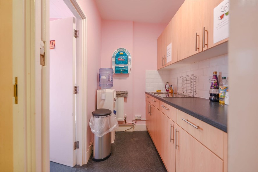 Property for Auction in Bedfordshire and Buckinghamshire - 1 London Road, Luton, Bedfordshire