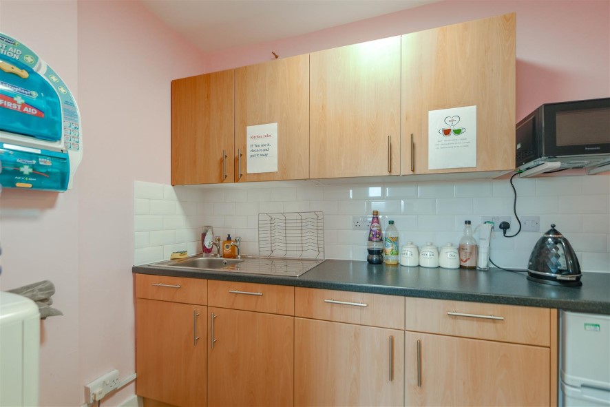Property for Auction in Bedfordshire and Buckinghamshire - 1 London Road, Luton, Bedfordshire