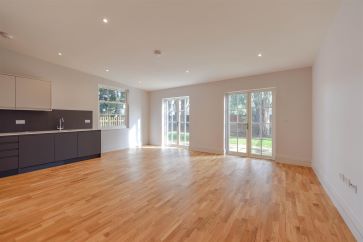 Property for Auction in Bedfordshire and Buckinghamshire - Flat 2, Wickham House, Cressex Road, High Wycombe, Buckinghamshire HP12 4FY