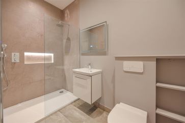 Property for Auction in Bedfordshire and Buckinghamshire - Flat 2, Wickham House, Cressex Road, High Wycombe, Buckinghamshire HP12 4FY