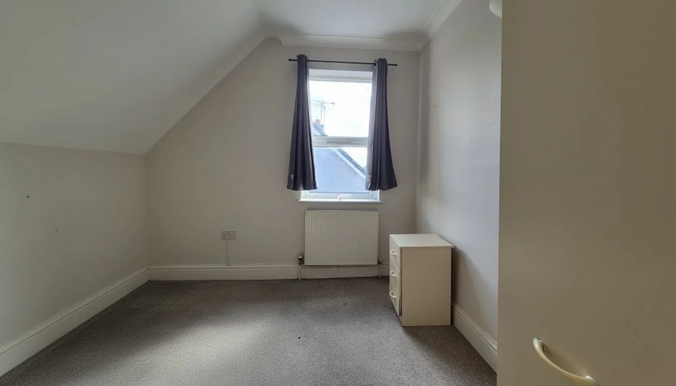 26 Marsh Road, Luton, Bedfordshire, LU3 2NH - Online Auctions