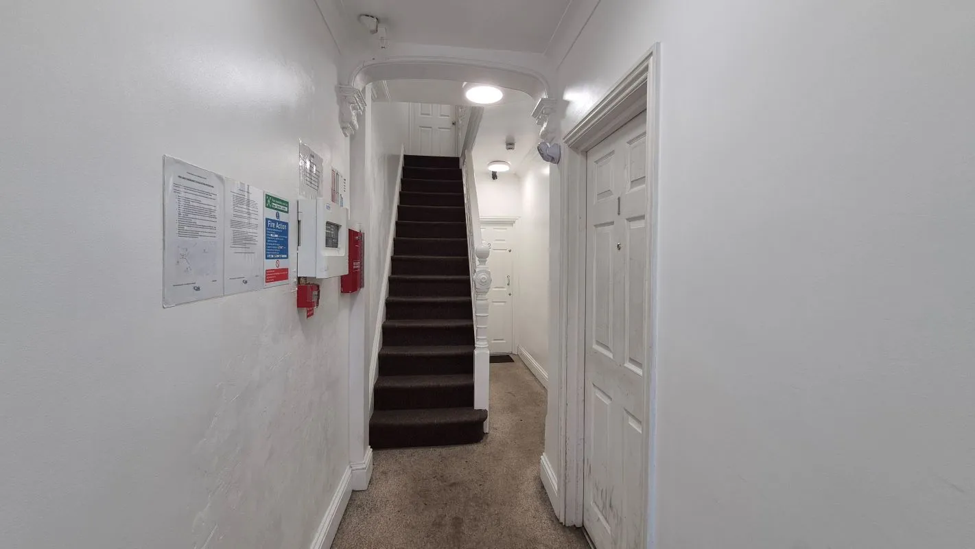 26 Marsh Road, Luton, Bedfordshire, LU3 2NH - Online Auctions