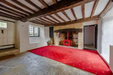 Property for Auction in Bedfordshire and Buckinghamshire - 50 Cross Tree Road, Wicken, Milton Keynes, Northamptonshire MK19 6BT