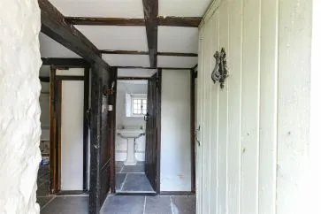 Property for Auction in Bedfordshire and Buckinghamshire - 50 Cross Tree Road, Wicken, Milton Keynes, Northamptonshire MK19 6BT