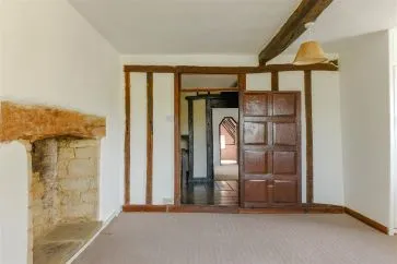 Property for Auction in Bedfordshire and Buckinghamshire - 50 Cross Tree Road, Wicken, Milton Keynes, Northamptonshire MK19 6BT